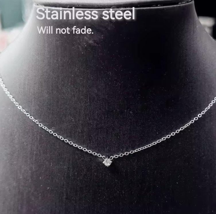 Diana | Collier en acier inoxydable - pendentif diamant - Actoshine Réunion